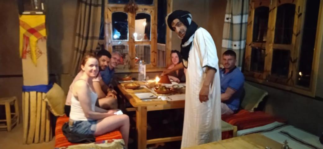 Riad Pizzeria Marhaba Akhendachou n'Ait Ouffi Ngoại thất bức ảnh