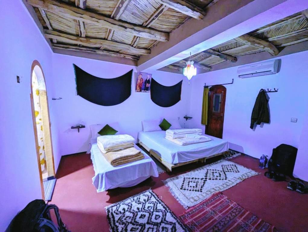 Riad Pizzeria Marhaba Akhendachou n'Ait Ouffi Ngoại thất bức ảnh