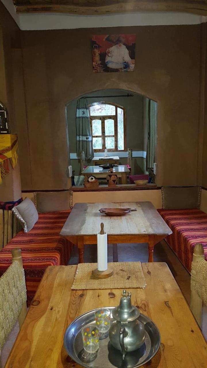 Riad Pizzeria Marhaba Akhendachou n'Ait Ouffi Ngoại thất bức ảnh
