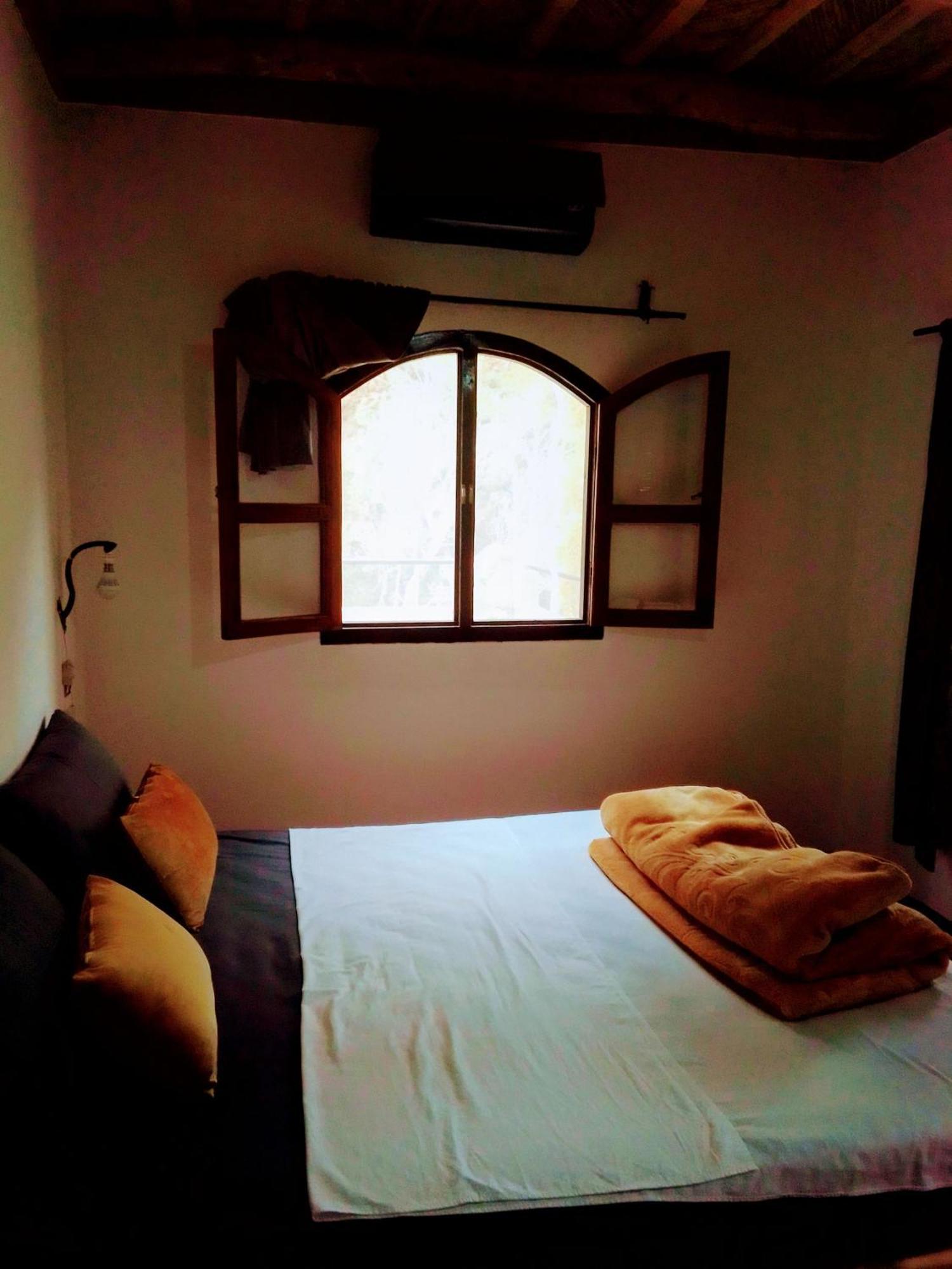 Riad Pizzeria Marhaba Akhendachou n'Ait Ouffi Ngoại thất bức ảnh