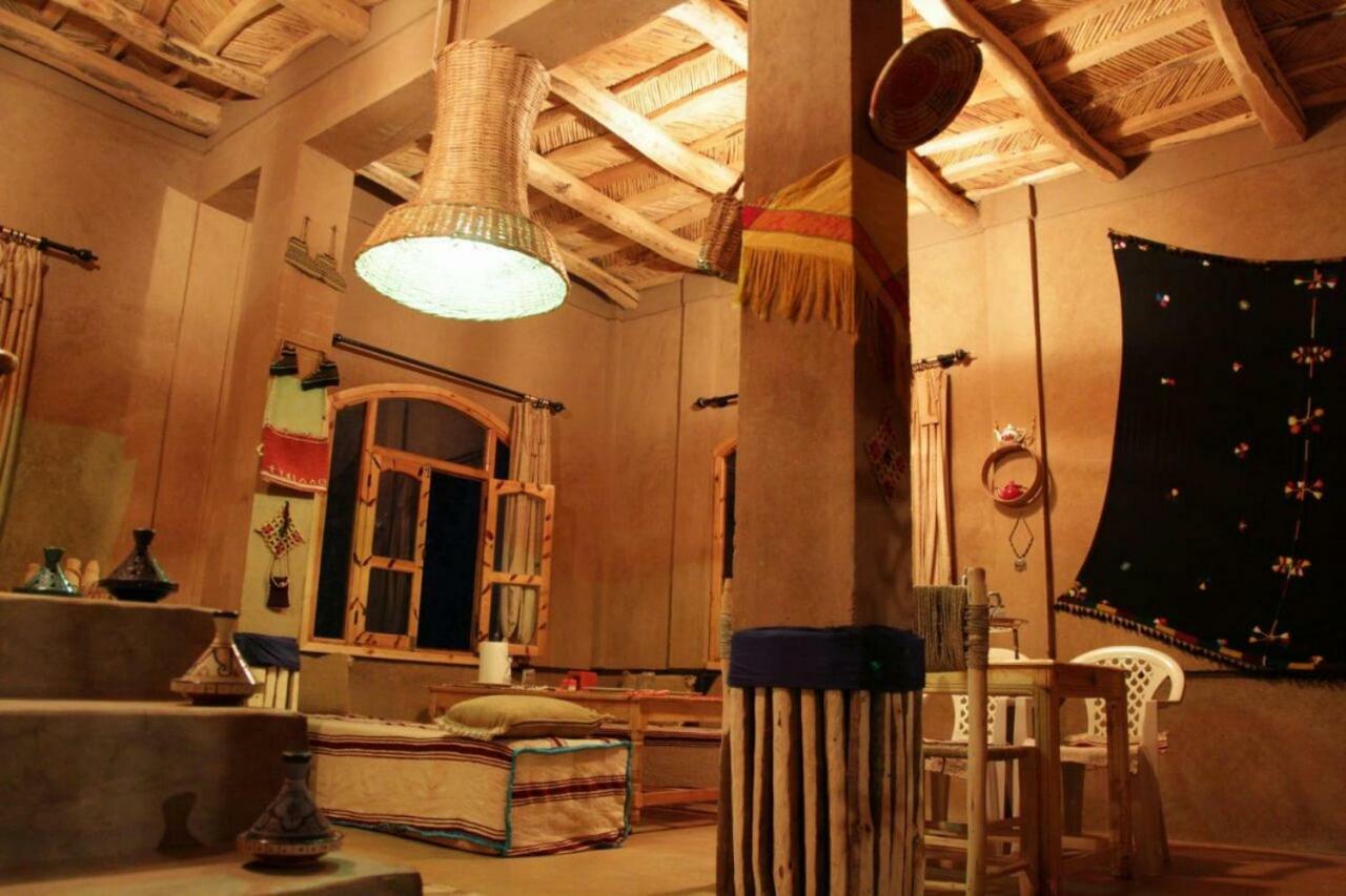 Riad Pizzeria Marhaba Akhendachou n'Ait Ouffi Ngoại thất bức ảnh