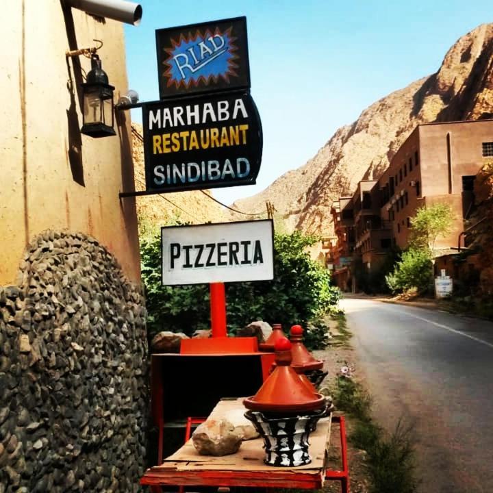 Riad Pizzeria Marhaba Hotel Akhendachou n'Ait Ouffi Ngoại thất bức ảnh